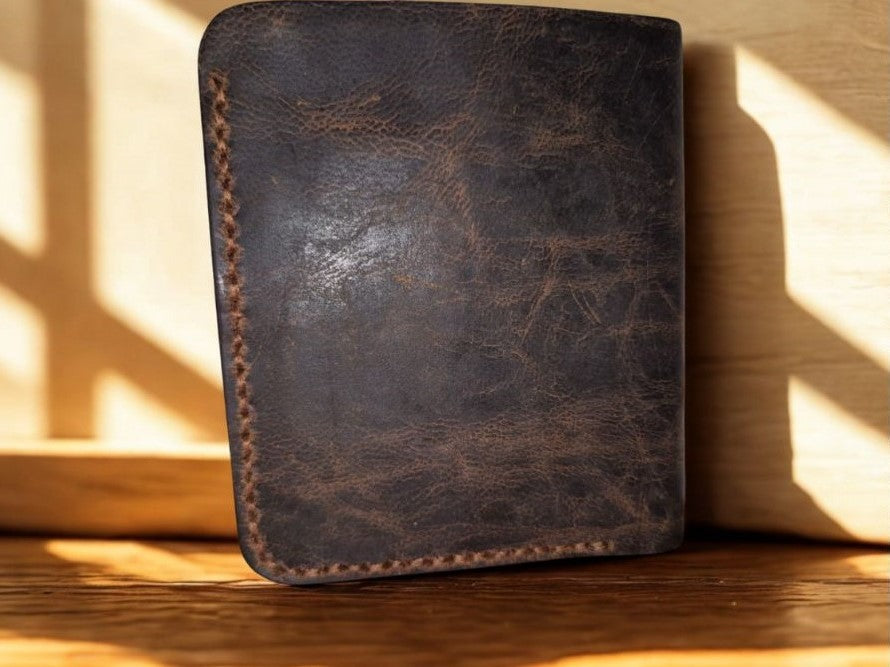 Handmade Leather Card Wallet – Vintage Distressed Finish